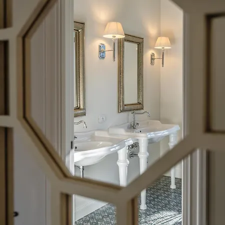 Курортный комплекс La Tuja Relais Du Parc Вико-Экуенсе