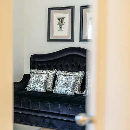 La Tuja Relais Du Parc * Вико-Экуенсе