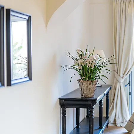 La Tuja Relais Du Parc Курортный комплекс Вико-Экуенсе