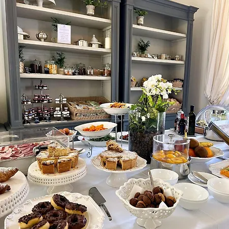 La Tuja Relais Du Parc Вико-Экуенсе