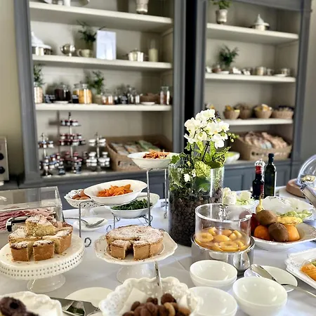 La Tuja Relais Du Parc 维克艾库塞